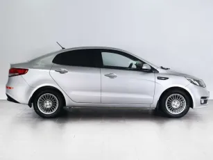Kia  4