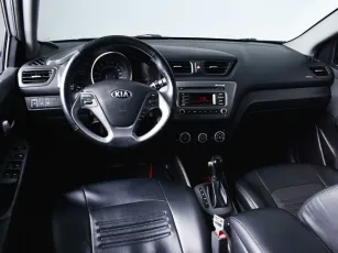 Kia  6