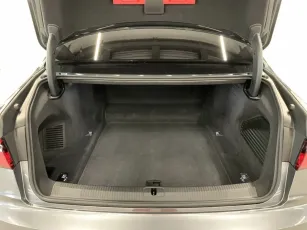 Audi  6