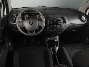Renault  6
