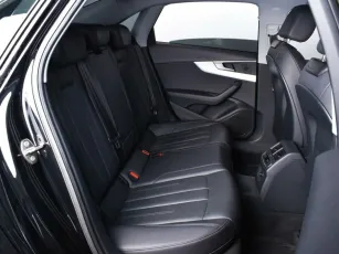 Audi  15