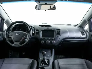 Kia  6
