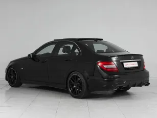 Mercedes-Benz  4