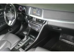 Kia  4