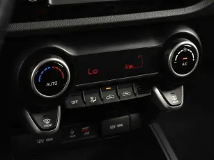 Kia  8