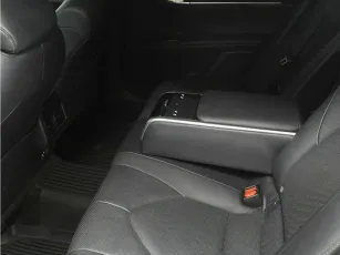 Toyota  16