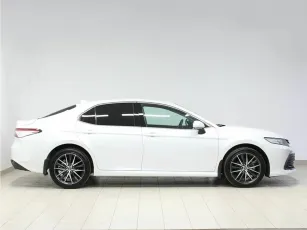 Toyota  3