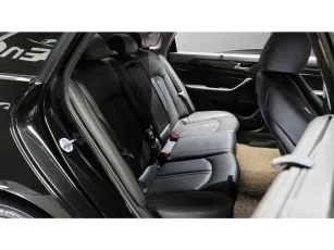 Hyundai  10