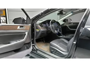 Hyundai  8