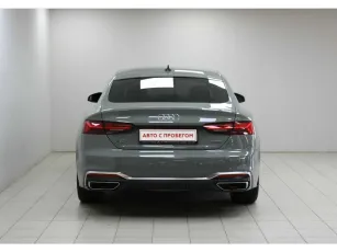 Audi  5