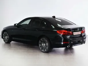 BMW  3