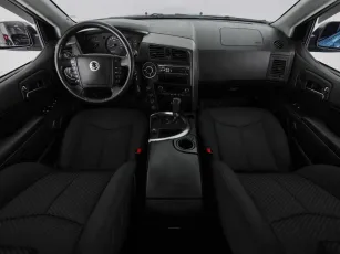 SsangYong  8