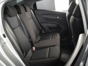 Kia  8