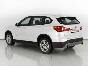 BMW  3