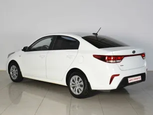 Kia  3