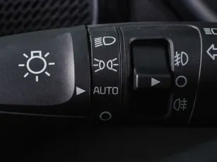Kia  10