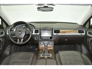 Volkswagen  8