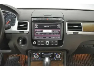 Volkswagen  9