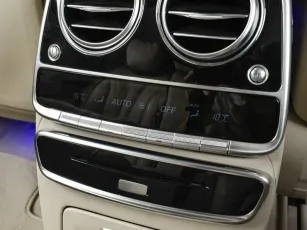 Mercedes-Benz  10