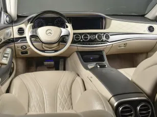 Mercedes-Benz  6