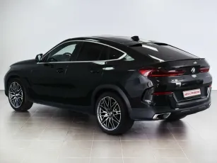 BMW  3