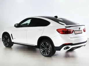 BMW  3