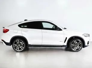 BMW  4