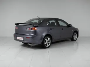 Mitsubishi  4