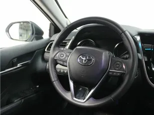 Toyota  12