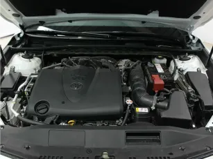 Toyota  8