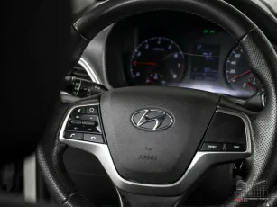 Hyundai  10