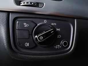 Audi  9