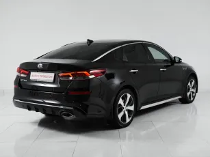 Kia  4