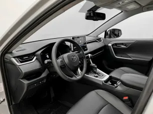 Toyota  9