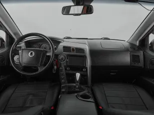 SsangYong  8