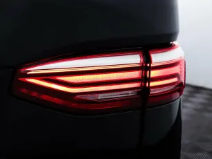 Volkswagen  8