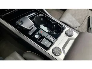 Volkswagen  8