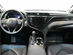 Toyota  11