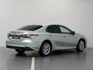 Toyota  3