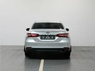 Toyota  5
