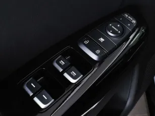 Kia  10