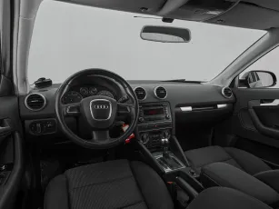 Audi  9