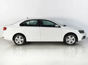 Volkswagen  4
