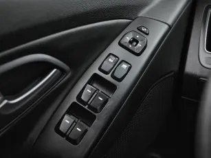 Hyundai  16