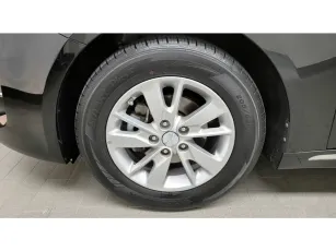 Kia  4