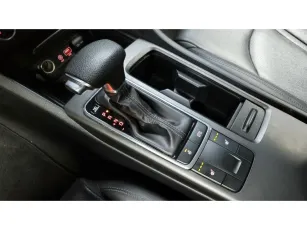 Kia  8