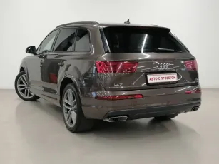 Audi  4