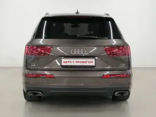 Audi  5