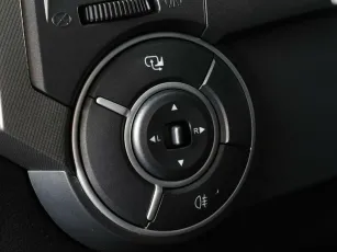 SsangYong  9