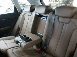 Audi  23